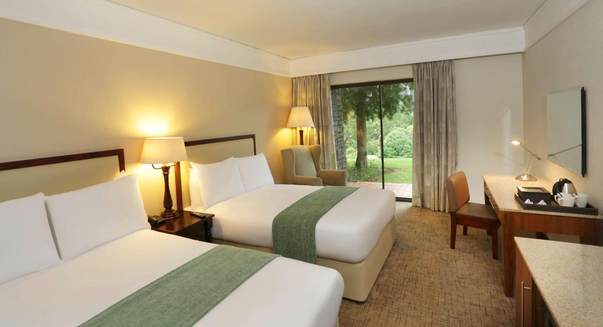 Drakensberg Sun Resort Cathkin Park Екстер'єр фото