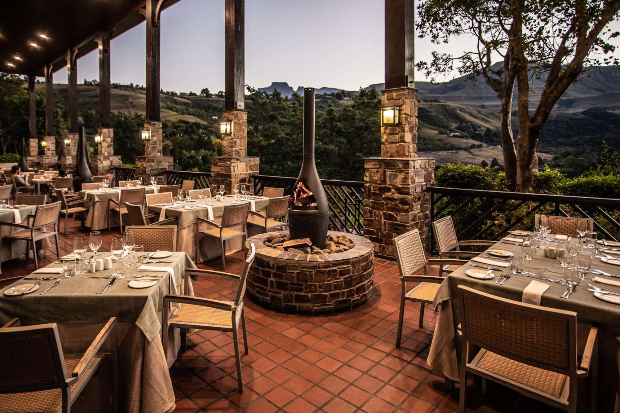 Drakensberg Sun Resort Cathkin Park Екстер'єр фото