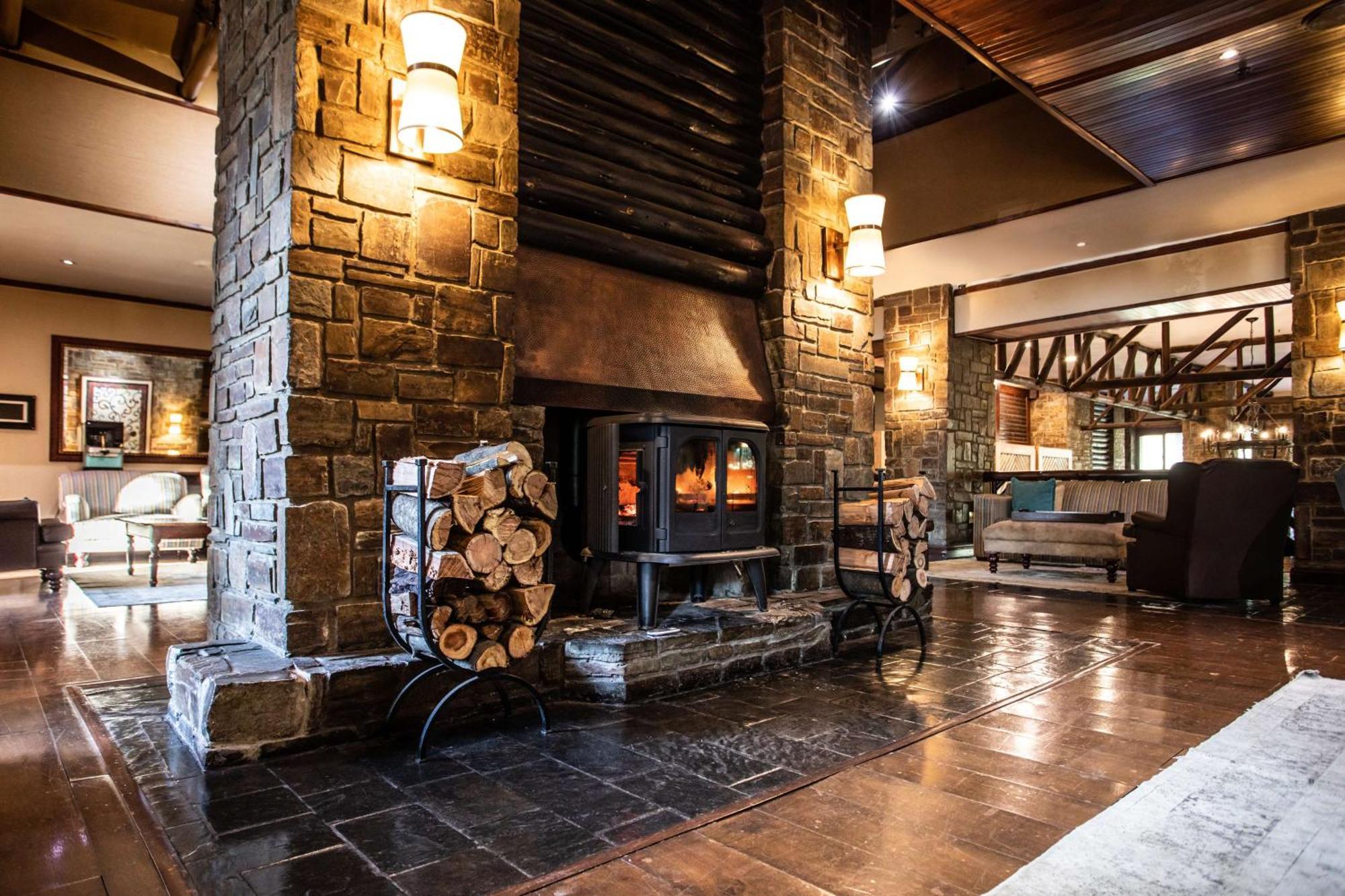 Drakensberg Sun Resort Cathkin Park Екстер'єр фото