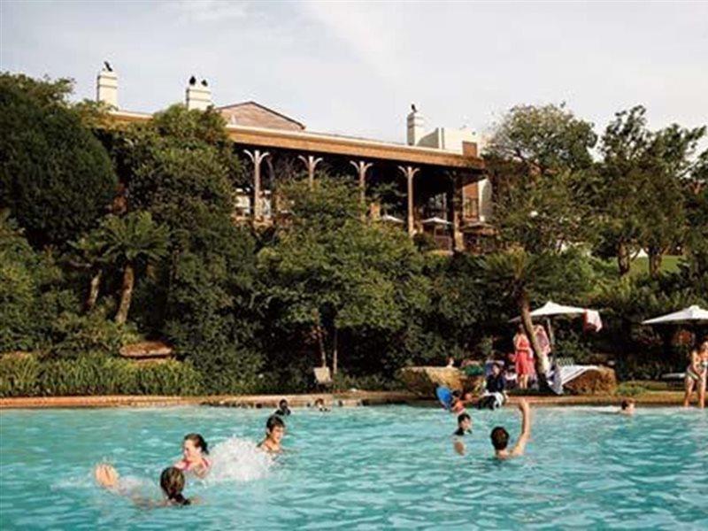 Drakensberg Sun Resort Cathkin Park Екстер'єр фото